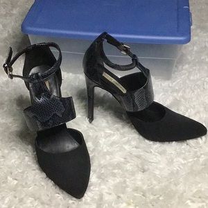 6.2 Steve Madden Pointed Toe Black Heels